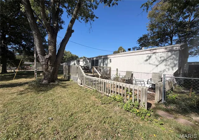 Photo 4 of Manufactured home for sale at 28944 Cherokee Ln, Jerseyville, IL 62052 | MLS# MIS26066484 | Listing updated on 2026-10-21