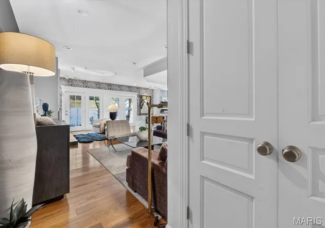 Photo 4 of Condo for sale at 210 N Taylor Ave #B, Saint Louis, MO 63122 | MLS# MIS26066487 | Listing updated on 2026-10-28