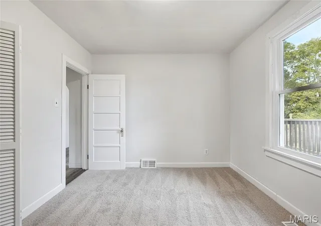 Photo 3 of Single family home for sale at 115 Collinsville Rd, Troy, IL 62294 | MLS# MIS26066523 | Listing updated on 2026-10-23