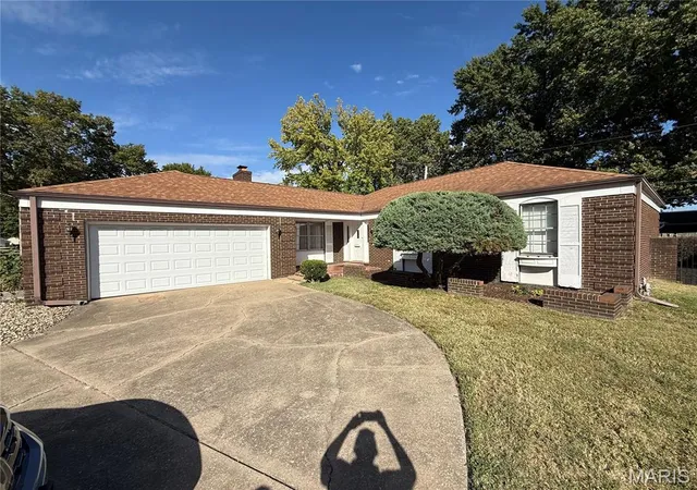 Photo 1 of Single family home for sale at 3404 Princeton Dr, Granite City, IL 62040 | MLS# MIS26066531 | Listing updated on 2026-10-27