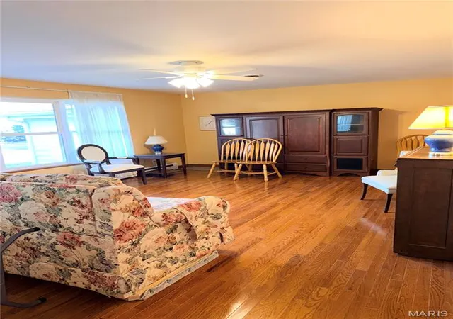 Photo 3 of Single family home for sale at 903 Parkwood Dr, Rolla, MO 65401 | MLS# MIS26066550 | Listing updated on 2026-10-29