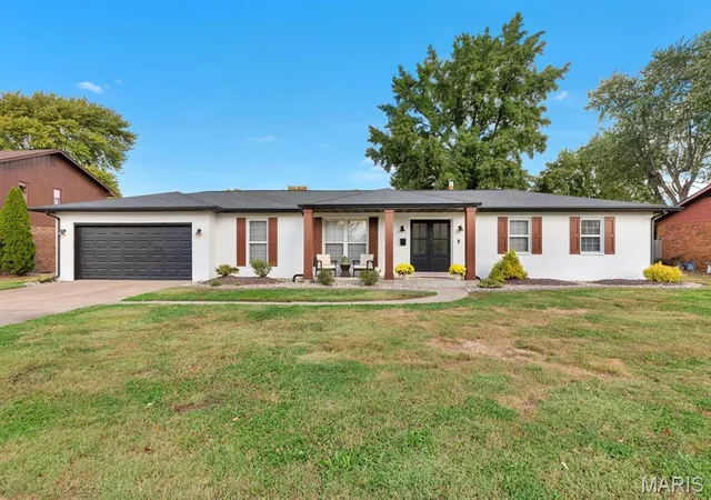 Photo 1 of Single family home for sale at 2525 Westmoreland Dr, Granite City, IL 62040 | MLS# MIS26066562 | Listing updated on 2026-10-23