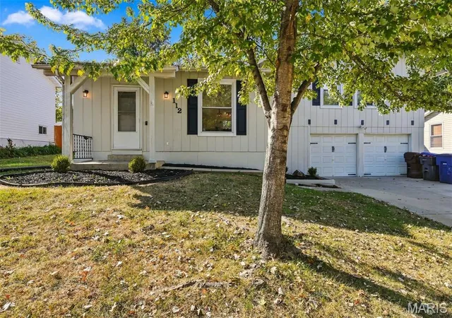 Single family home for sale at 112 Kimberly Ln, Saint Peters, MO 63376 | MLS# MIS26066585