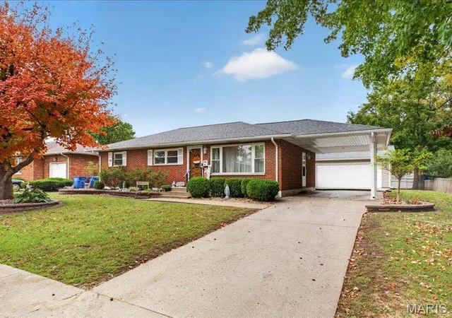Photo 4 of Single family home for sale at 42 Villa Dr, Granite City, IL 62040 | MLS# MIS26066594 | Listing updated on 2026-10-22