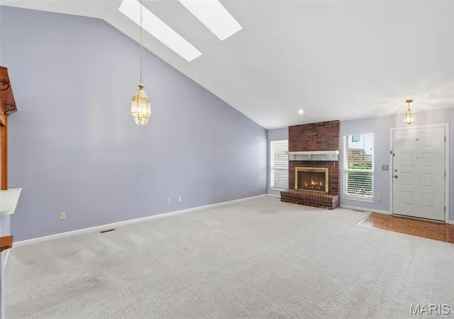 Photo 3 of Sale Pending at 646 Sandy Summit Dr, Ballwin, MO 63021 | MLS# MIS26066604 | Listing updated on 2026-10-19