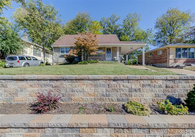 Photo 1 of Single family home for sale at 312 Saint Louis Ave, Saint Louis, MO 63135 | MLS# MIS26066610 | Listing updated on 2026-10-22
