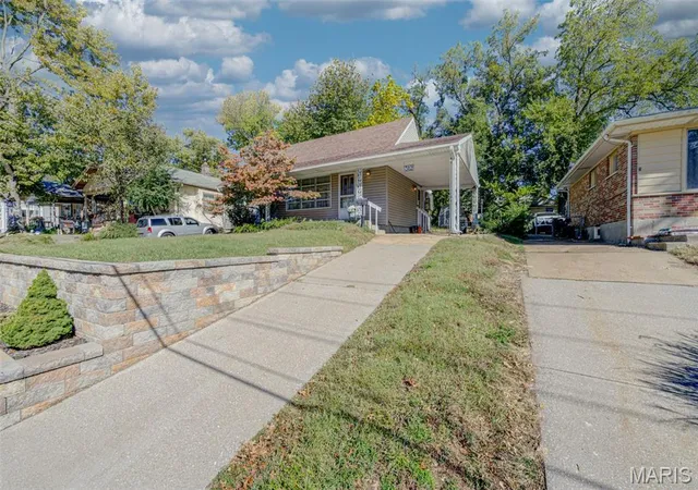 Photo 4 of Single family home for sale at 312 Saint Louis Ave, Saint Louis, MO 63135 | MLS# MIS26066610 | Listing updated on 2026-10-22