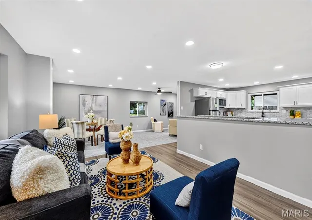 Photo 2 of Single family home for sale at 11837 Brookmont Dr, Maryland Heights, MO 63043 | MLS# MIS26066616 | Listing updated on 2026-10-22