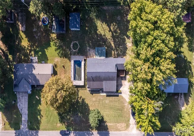 Photo 2 of Single family home for sale at 917 W Martin Ave, Campbell, MO 63933 | MLS# MIS26066619 | Listing updated on 2026-10-16