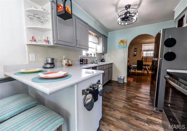 Photo 4 of Single family home for sale at 805 Victory Dr, Collinsville, IL 62234 | MLS# MIS26066636 | Listing updated on 2026-10-21