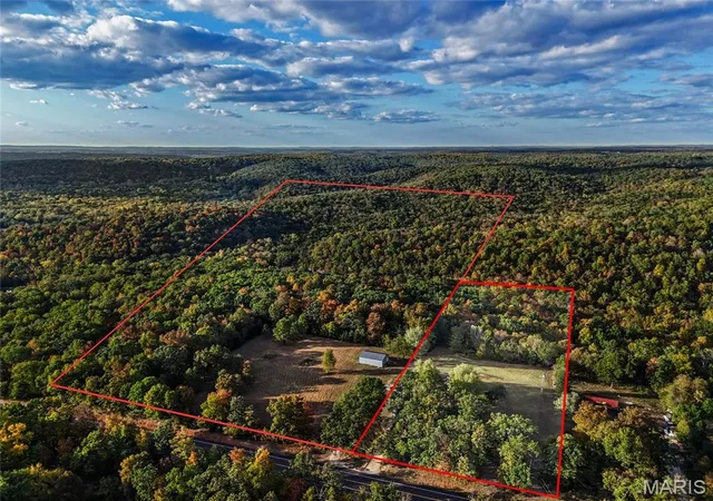 Photo 2 of Single family home for sale at 14655 State Route 21, De Soto, MO 63020 | MLS# MIS26066655 | Listing updated on 2026-10-22