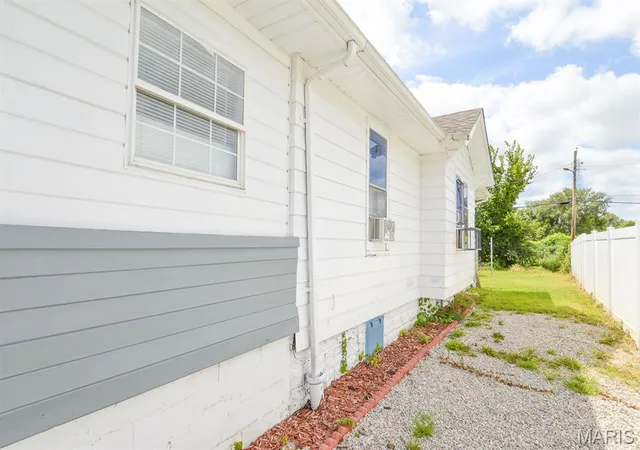 Photo 3 of Single family home for sale at 1848 Gaty Ave, East Saint Louis, IL 62205 | MLS# MIS26066674 | Listing updated on 2026-10-19
