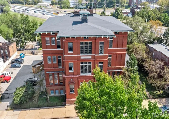 Photo 4 of Multi family home for sale at 4528 Nebraska Ave, Saint Louis, MO 63111 | MLS# MIS26066690 | Listing updated on 2026-10-16