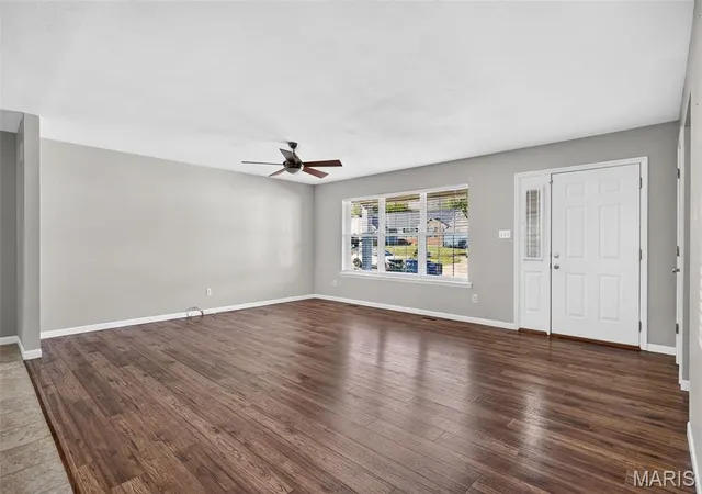 Photo 2 of Single family home for sale at 1216 Shingle Oak Ct, Troy, MO 63379 | MLS# MIS26066700 | Listing updated on 2026-10-30