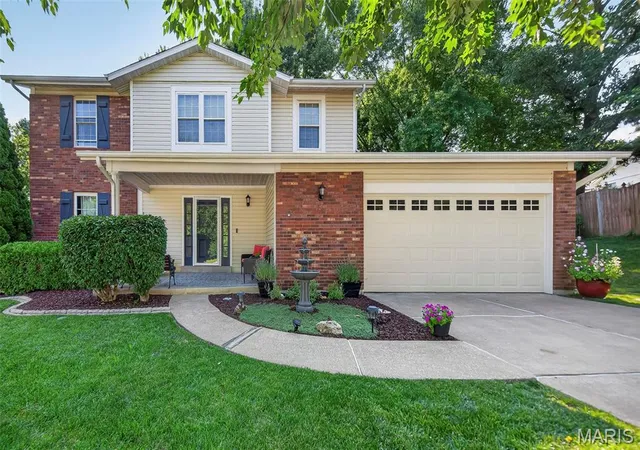 Single family home for sale at 117 Meadow Ridge Ct, Saint Peters, MO 63376 | MLS# MIS26066706