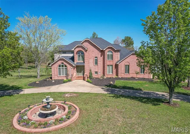 Photo 3 of Single family home for sale at 14114 Christy Ln, Poplar Bluff, MO 63901 | MLS# MIS26066707 | Listing updated on 2026-10-16