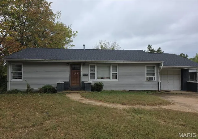 Photo 1 of Single family home for sale at 606 Aldergate St, Farmington, MO 63640 | MLS# MIS26066709 | Listing updated on 2026-10-20