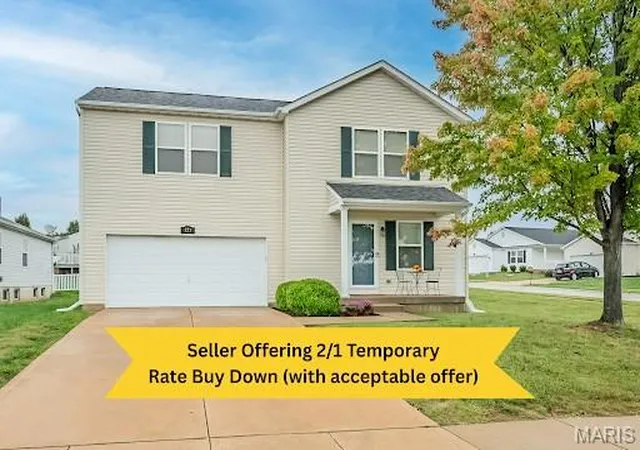 Photo 1 of Single family home for sale at 323 Essex Park Dr, Wentzville, MO 63385 | MLS# MIS26066714 | Listing updated on 2026-10-19