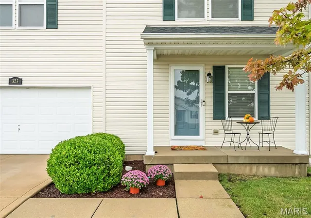 Photo 2 of Single family home for sale at 323 Essex Park Dr, Wentzville, MO 63385 | MLS# MIS26066714 | Listing updated on 2026-10-19