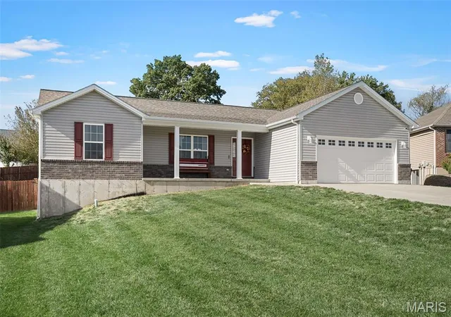 Photo 1 of Single family home for sale at 353 Dry Frk Xing, Warrenton, MO 63383 | MLS# MIS26066718 | Listing updated on 2026-10-22