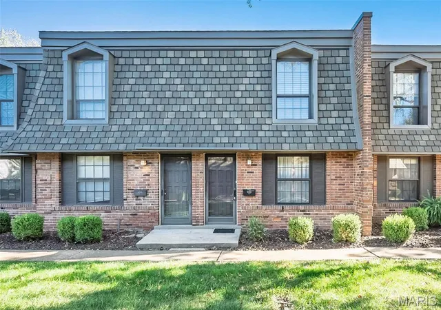 Photo 1 of Condo for sale at 4256 Eiffel Dr, Saint Louis, MO 63125 | MLS# MIS26066719 | Listing updated on 2026-10-22