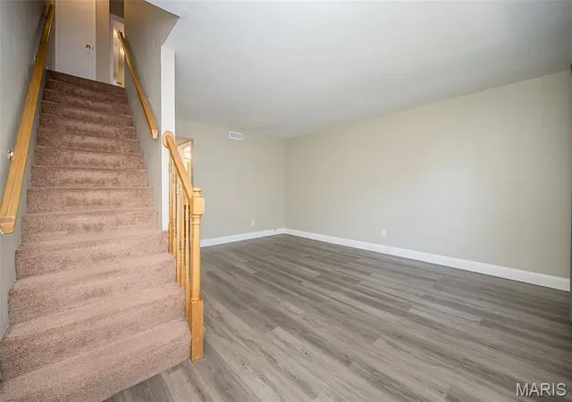 Photo 3 of Condo for sale at 4256 Eiffel Dr, Saint Louis, MO 63125 | MLS# MIS26066719 | Listing updated on 2026-10-22