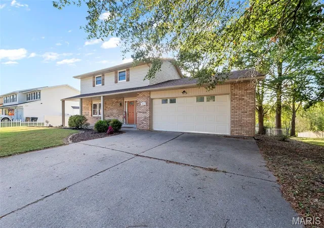 Photo 1 of Single family home for sale at 2213 Kent Dr, Cape Girardeau, MO 63701 | MLS# MIS26066723 | Listing updated on 2026-10-19
