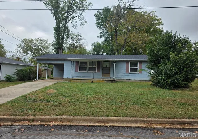 Photo 1 of Single family home for sale at 816 Taylor Ave, Farmington, MO 63640 | MLS# MIS26066724 | Listing updated on 2026-10-26