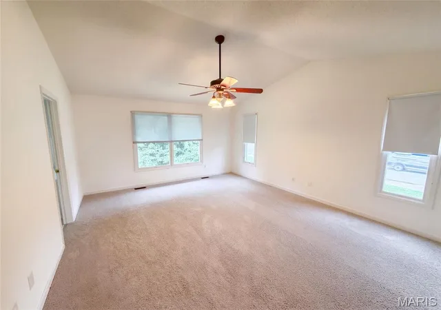 Photo 3 of Single family home for sale at 701 Garden Bounty Dr, Saint Peters, MO 63376 | MLS# MIS26066726 | Listing updated on 2026-10-16