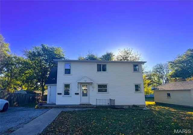 Single family home for sale at 720 S Clark St, Mexico, MO 65265 | MLS# MIS26066731