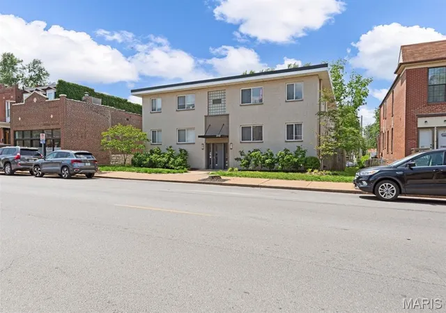 Photo 2 of Multi family home for sale at 3119 Morganford Rd, Saint Louis, MO 63116 | MLS# MIS26066780 | Listing updated on 2026-10-16