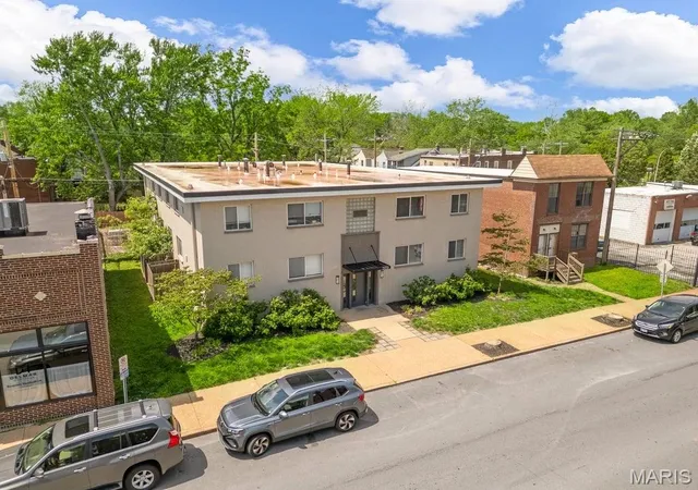 Photo 4 of Multi family home for sale at 3119 Morganford Rd, Saint Louis, MO 63116 | MLS# MIS26066780 | Listing updated on 2026-10-16