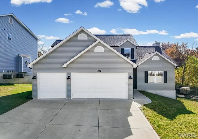 Single family home for sale at 302 Wolf Pack Dr, Imperial, MO 63052 | MLS# MIS26066782
