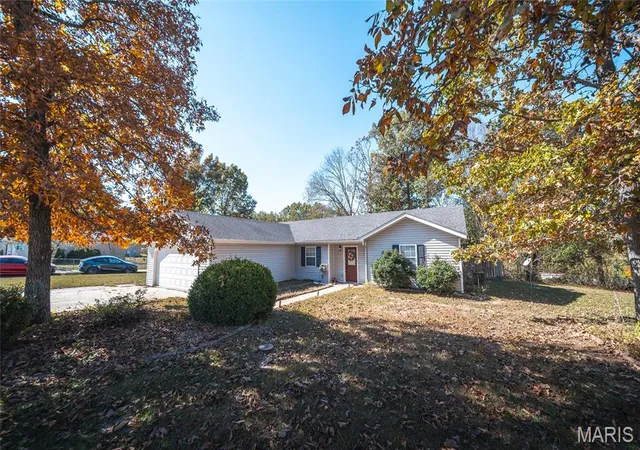 Photo 1 of Single family home for sale at 13640 Tassel Rd, Saint Robert, MO 65584 | MLS# MIS26066784 | Listing updated on 2026-10-30
