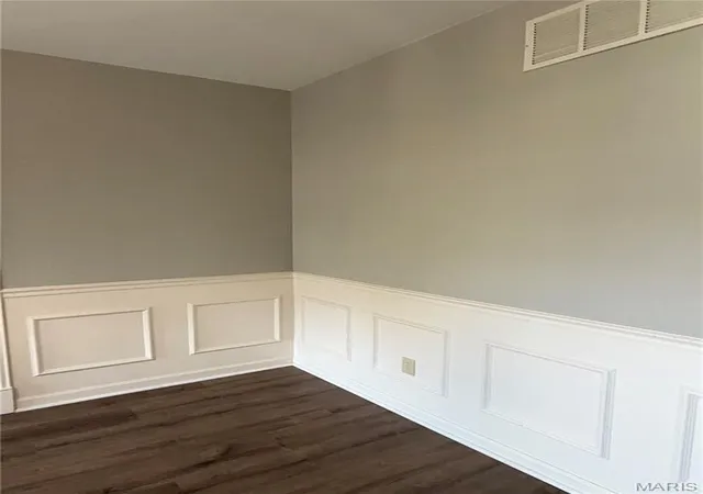 Photo 3 of Single family home for sale at 7377 Little Oaks Dr, O Fallon, MO 63368 | MLS# MIS26066799 | Listing updated on 2026-10-18