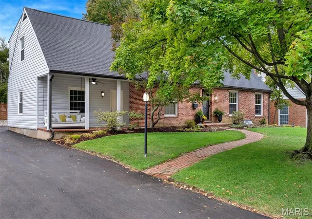 Photo 1 of Single family home for sale at 642 Windrush Dr, Saint Louis, MO 63122 | MLS# MIS26066812 | Listing updated on 2026-10-29