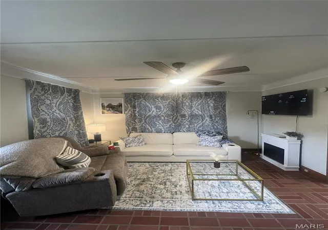 Photo 3 of Single family home for sale at 215 Rohm Pl, Roxana, IL 62084 | MLS# MIS26066821 | Listing updated on 2026-10-27