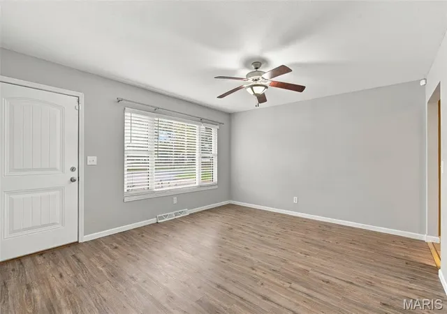 Photo 3 of Single family home for sale at 55 Country Pl Ln, Granite City, IL 62040 | MLS# MIS26066828 | Listing updated on 2026-10-22