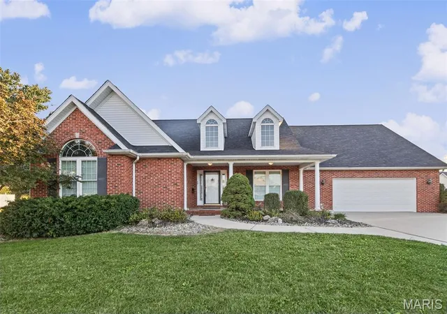 Photo 2 of Single family home for sale at 1205 Rosewood Ct, Godfrey, IL 62035 | MLS# MIS26066848 | Listing updated on 2026-10-22