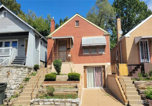 Photo 1 of Single family home for sale at 6145 E Sherry Ave, Saint Louis, MO 63136 | MLS# MIS26066851 | Listing updated on 2026-10-27
