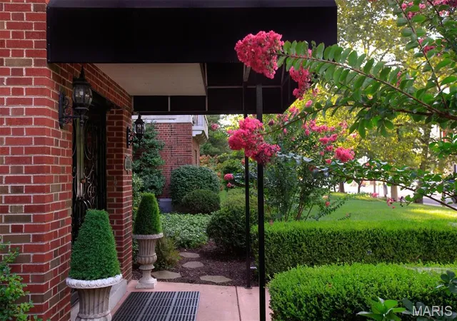 Photo 2 of Condo for sale at 4540 Lindell Blvd #502, Saint Louis, MO 63108 | MLS# MIS26066860 | Listing updated on 2026-10-18