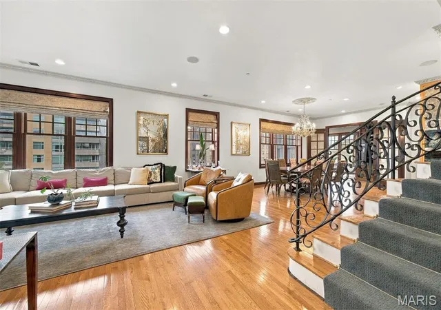 Photo 4 of Condo for sale at 4540 Lindell Blvd #502, Saint Louis, MO 63108 | MLS# MIS26066860 | Listing updated on 2026-10-18