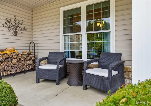 Photo 3 of Single family home for sale at 1669 Summit Ter Ct, Fenton, MO 63026 | MLS# MIS26066865 | Listing updated on 2026-10-21