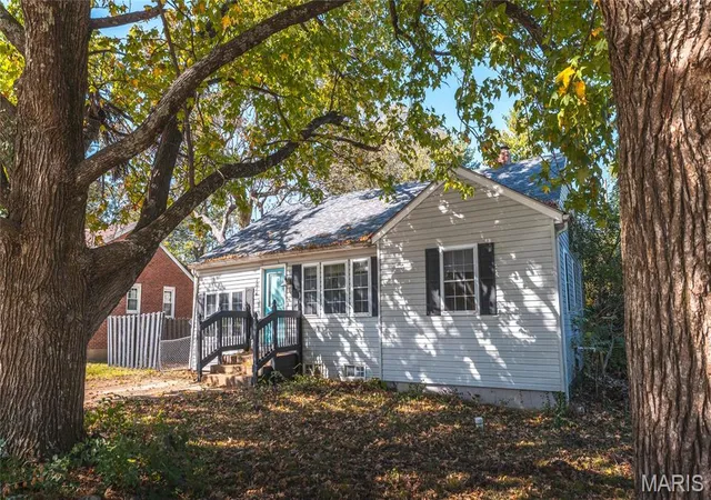 Single family home for sale at 1014 Lynwood Dr, Rolla, MO 65401 | MLS# MIS26066867