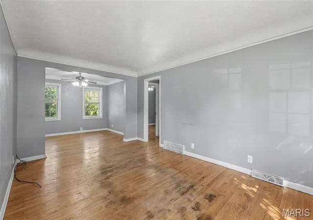 Photo 2 of Single family home for sale at 1014 Lynwood Dr, Rolla, MO 65401 | MLS# MIS26066867 | Listing updated on 2026-10-22
