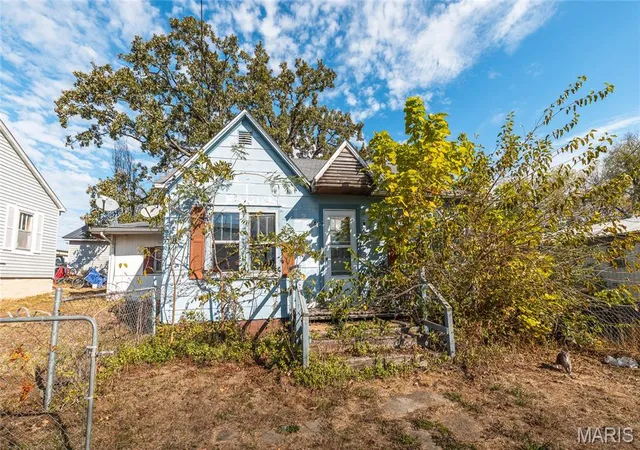 Single family home for sale at 310 W 5th Street, Dixon, MO 65459 | MLS# MIS26066874