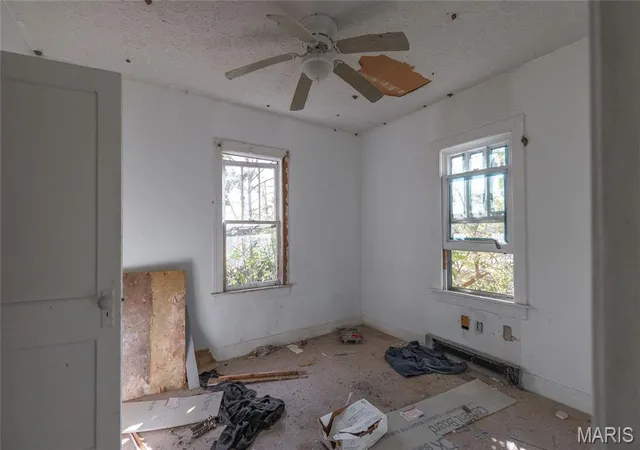Photo 4 of Single family home for sale at 310 W 5th Street, Dixon, MO 65459 | MLS# MIS26066874 | Listing updated on 2026-10-23