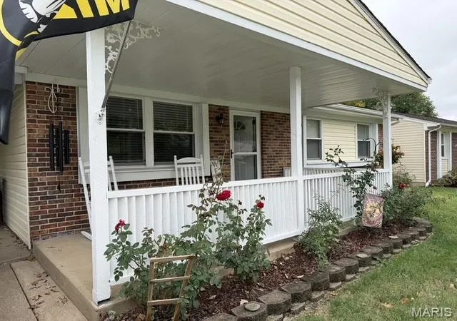 Photo 2 of Single family home for sale at 2809 Penbrooke Ln, Saint Charles, MO 63301 | MLS# MIS26066882 | Listing updated on 2026-10-19