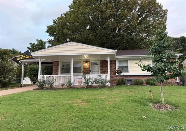 Photo 1 of Single family home for sale at 2809 Penbrooke Ln, Saint Charles, MO 63301 | MLS# MIS26066882 | Listing updated on 2026-10-19