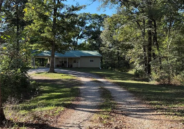 Photo 32 of Single family home for sale at 109 County Rd 556, Poplar Bluff, MO 63901 | MLS# MIS26066885 | Listing updated on 2026-10-19